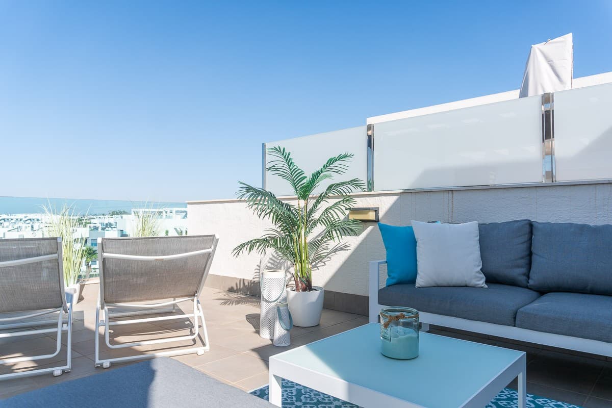 Apartamento Planta Media de 2 dormitorios en Urbanización El Raso - 39