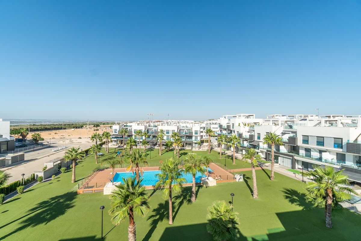 Apartamento Planta Media de 2 dormitorios en Urbanización El Raso - 25
