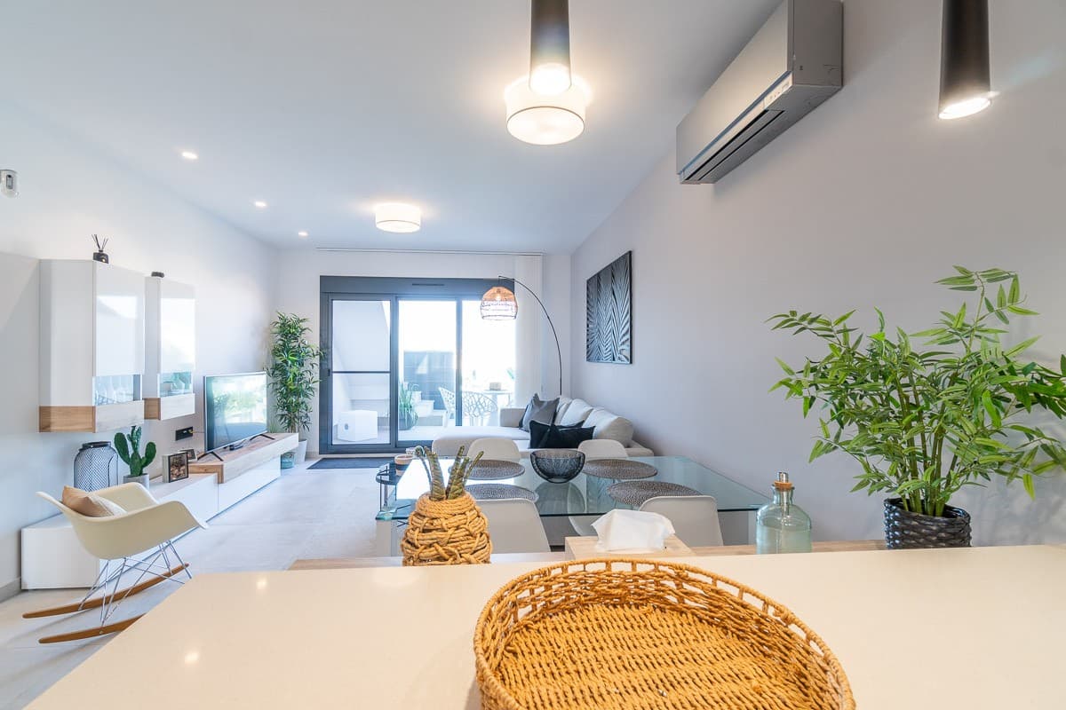 Apartamento Planta Media de 2 dormitorios en Urbanización El Raso - 8