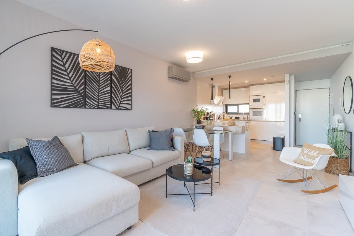 Apartamento Planta Media de 2 dormitorios en Urbanización El Raso - 11
