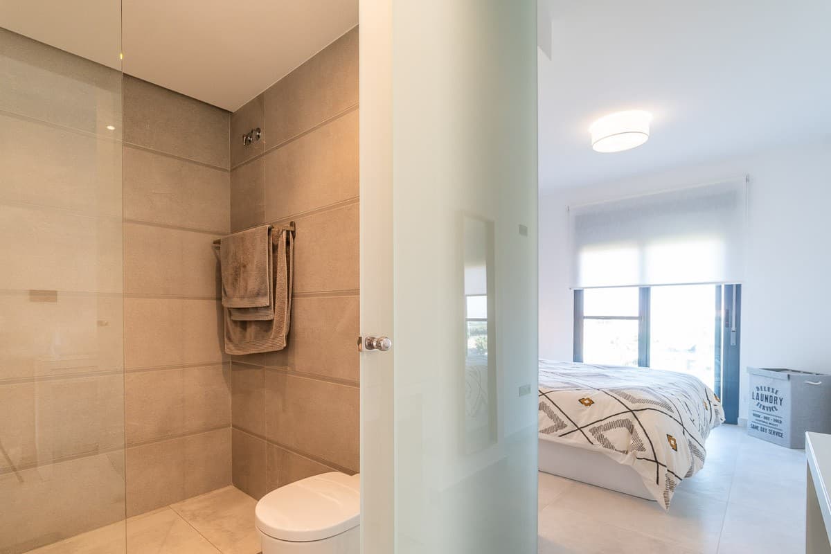 Apartamento Planta Media de 2 dormitorios en Urbanización El Raso - 19