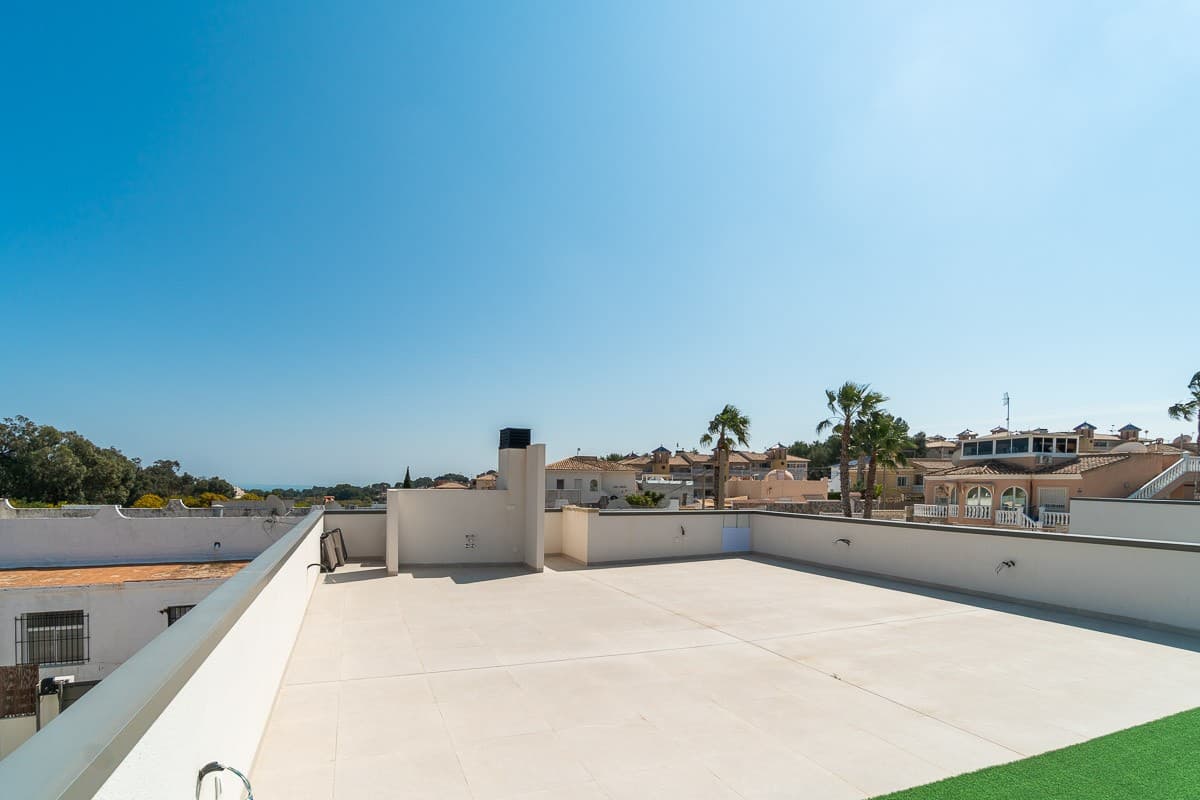 Vrijstaande Villa met 3 slaapkamers in Orihuela Costa - 29