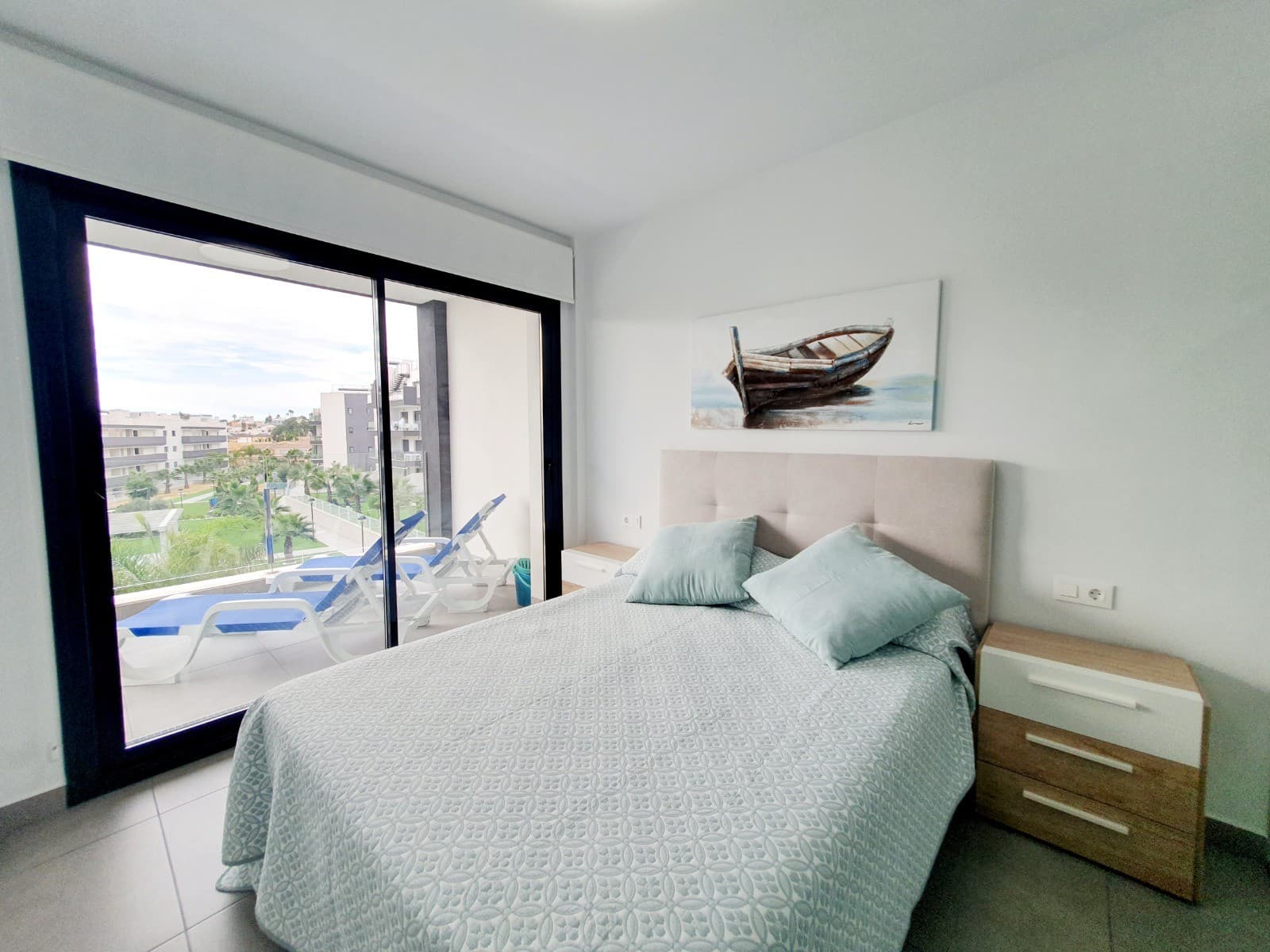2 bed Middle Floor Apartment in Orihuela Costa - 6