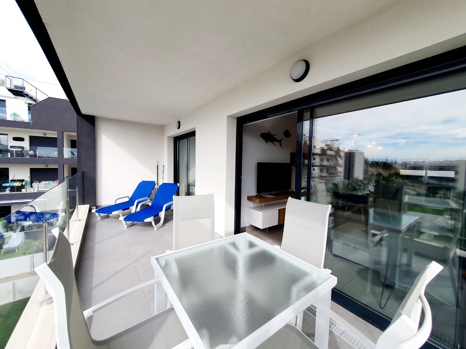 2 bed Middle Floor Apartment in Orihuela Costa - 15
