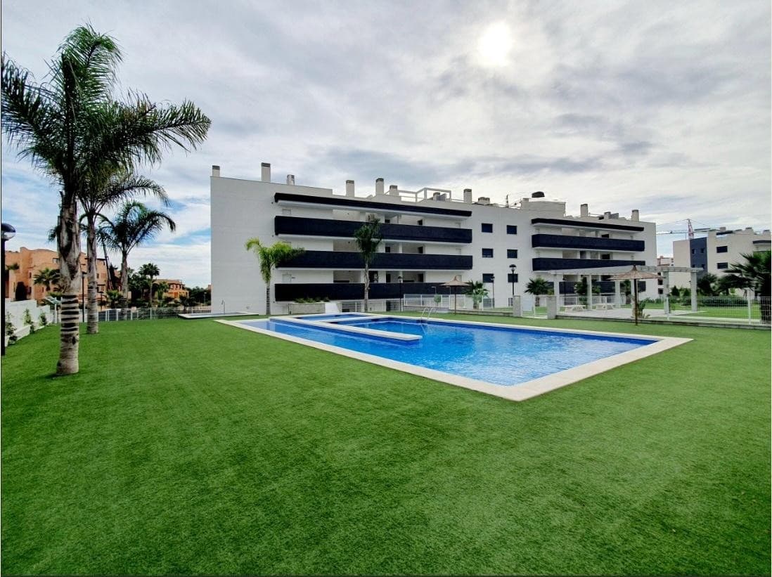 2 bed Middle Floor Apartment in Orihuela Costa - 18