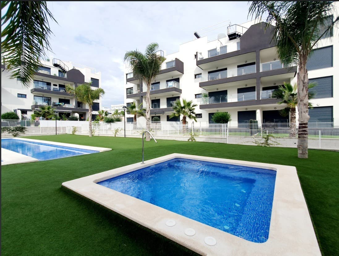 2 bed Middle Floor Apartment in Orihuela Costa - 20