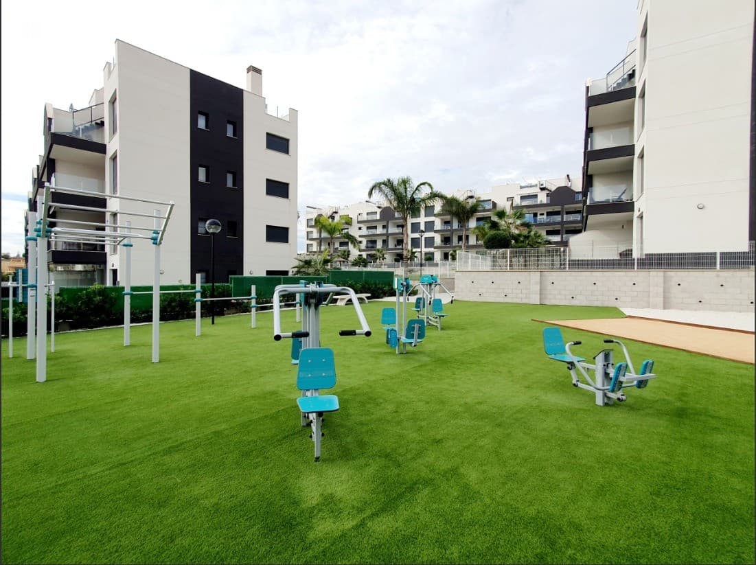 2 bed Middle Floor Apartment in Orihuela Costa - 22