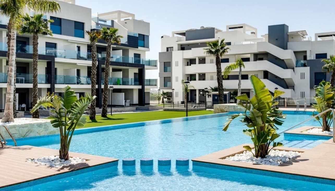 Apartamento Planta Media de 2 dormitorios en Urbanización El Raso - 1