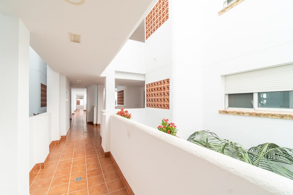 Apartamento Planta Media de 2 dormitorios en Orihuela Costa - 33