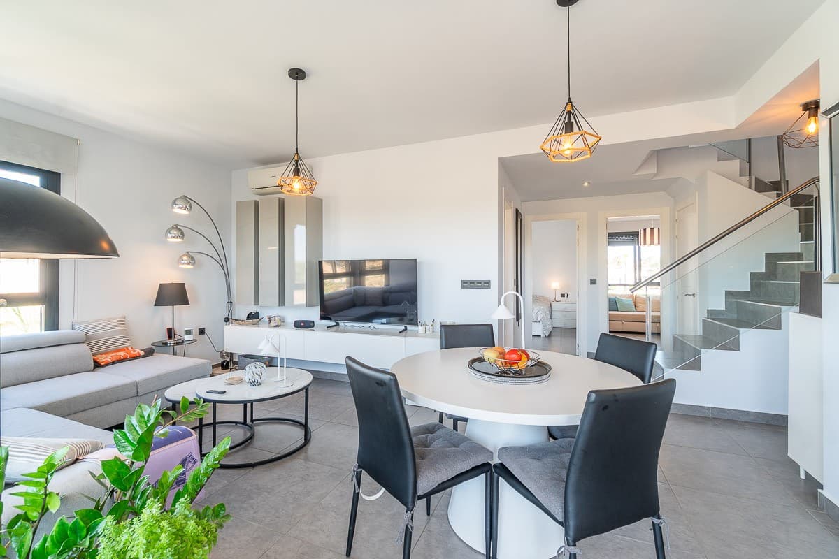 3 bed Penthouse in Villamartin - 19