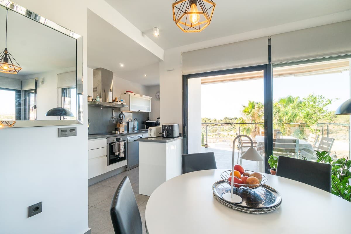3 bed Penthouse in Villamartin - 8