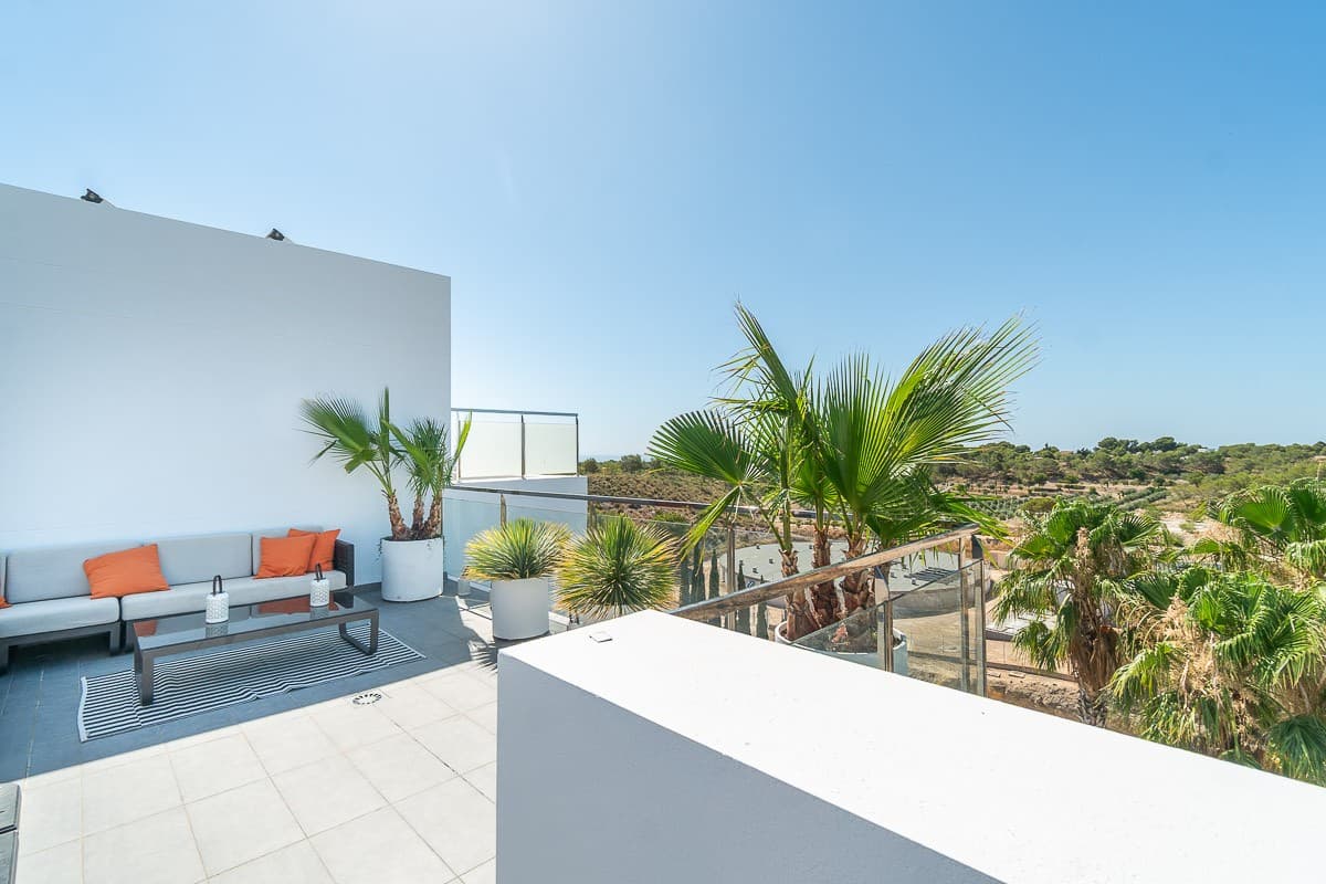 3 bed Penthouse in Villamartin - 42