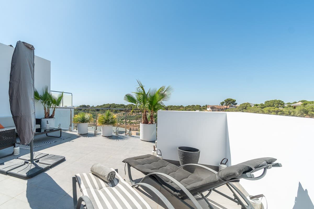 3 bed Penthouse in Villamartin - 39
