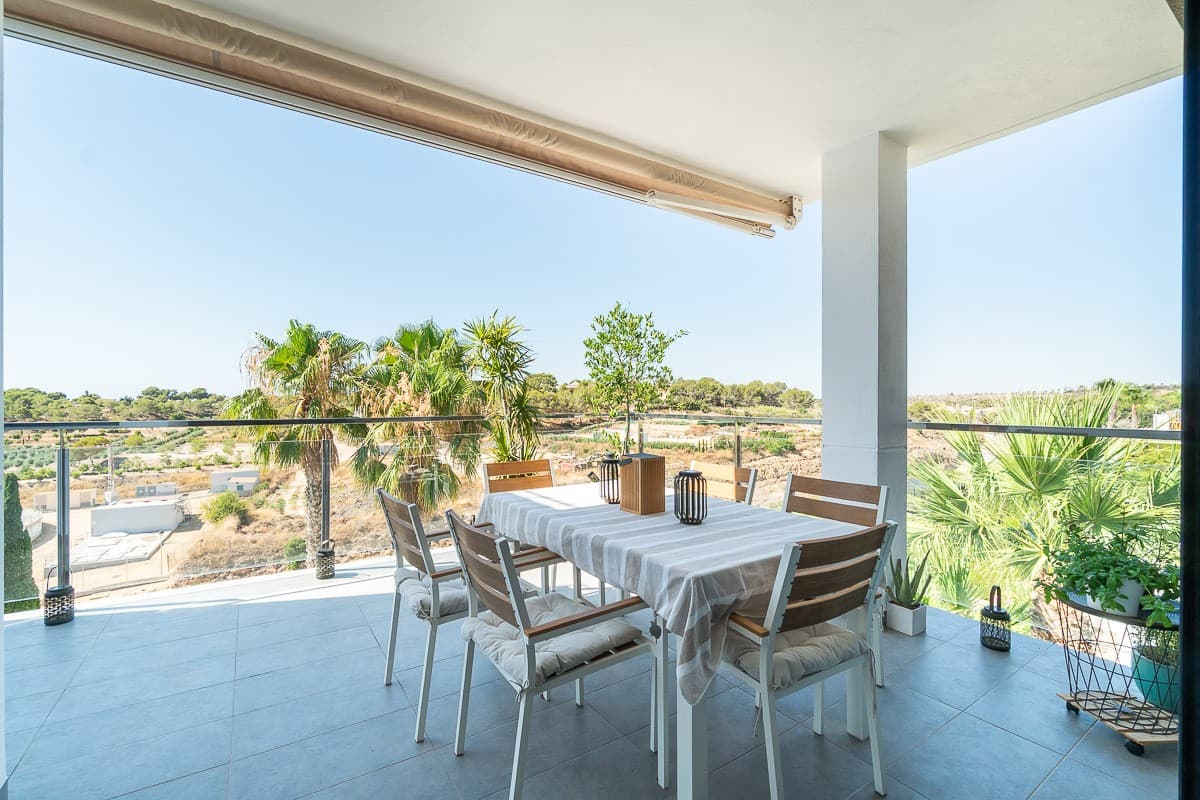 3 bed Penthouse in Villamartin - 13