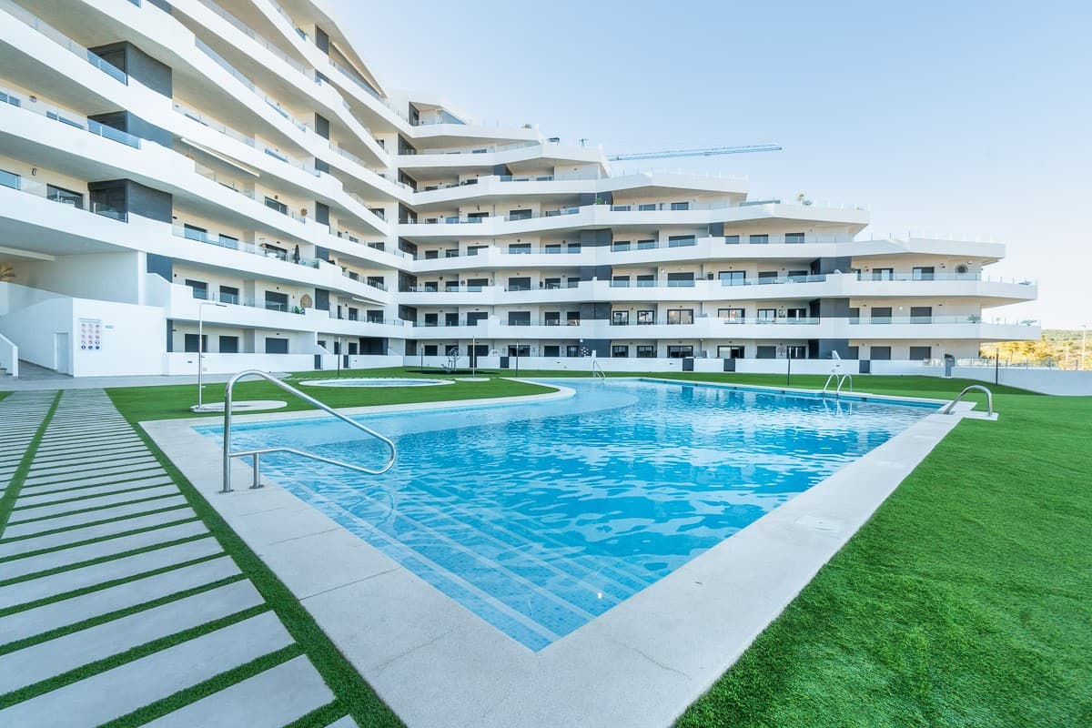 2 bed Middle Floor Apartment in San Miguel de Salinas - 4