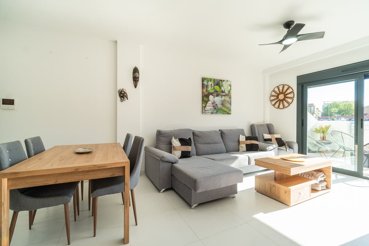 2 bed Middle Floor Apartment in San Miguel de Salinas - 14