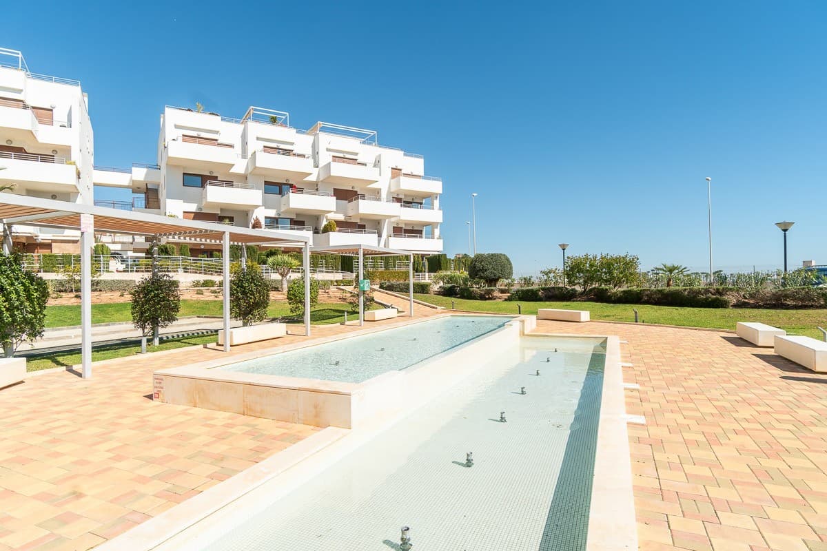 Apartamento Planta Media de 2 dormitorios en Orihuela Costa - 26