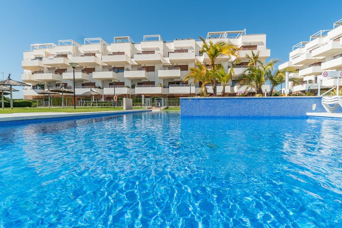 Apartamento Planta Media de 2 dormitorios en Orihuela Costa - 24