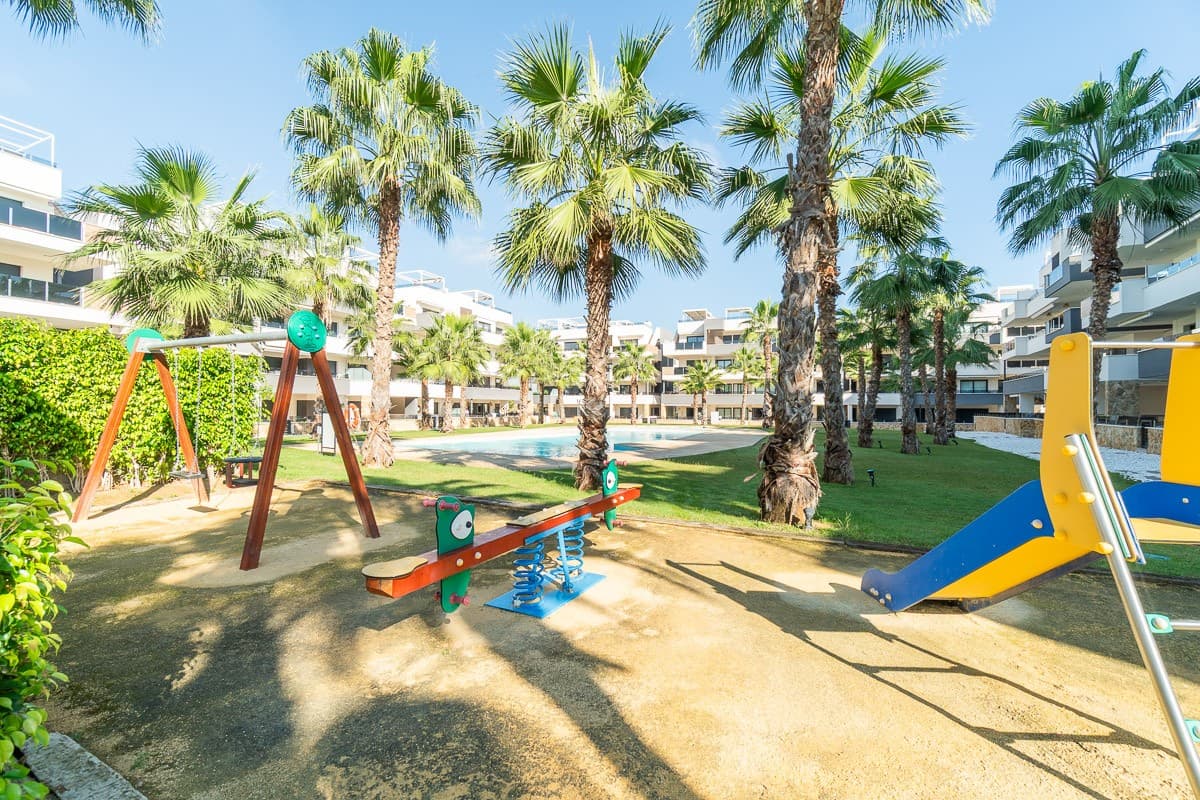 Apartamento Planta Media de 2 dormitorios en Orihuela Costa - 28