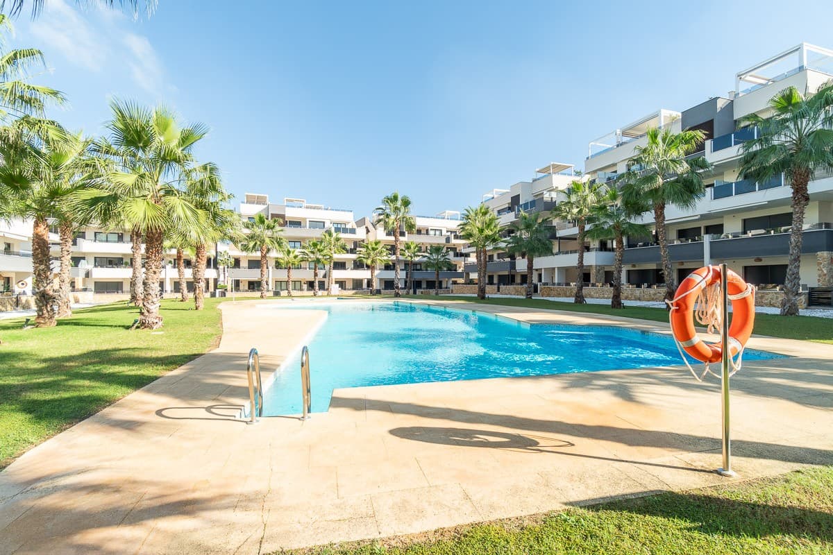 Apartamento Planta Media de 2 dormitorios en Orihuela Costa - 29