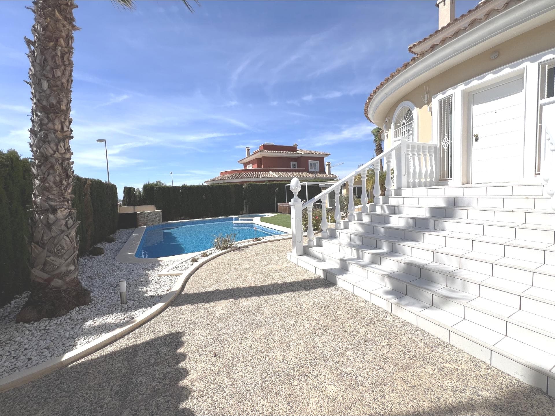 Vrijstaande Villa met 5 slaapkamers in Ciudad Quesada - 42