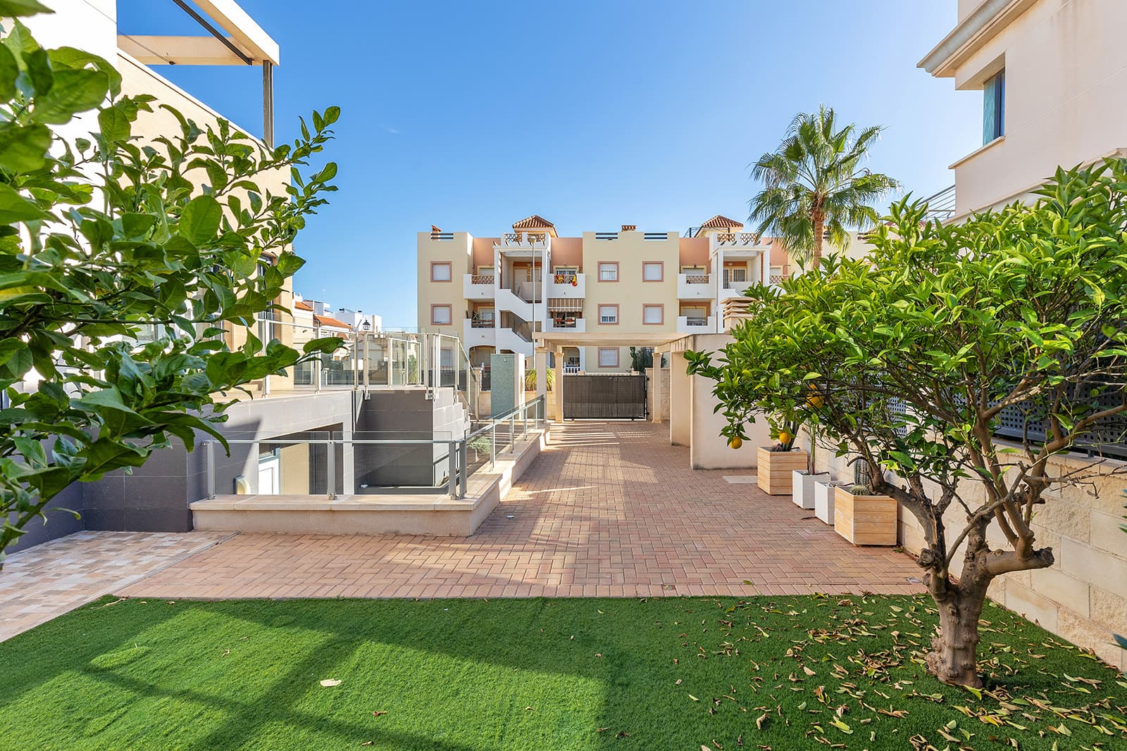 5 bed Detached Villa in Orihuela Costa - 37
