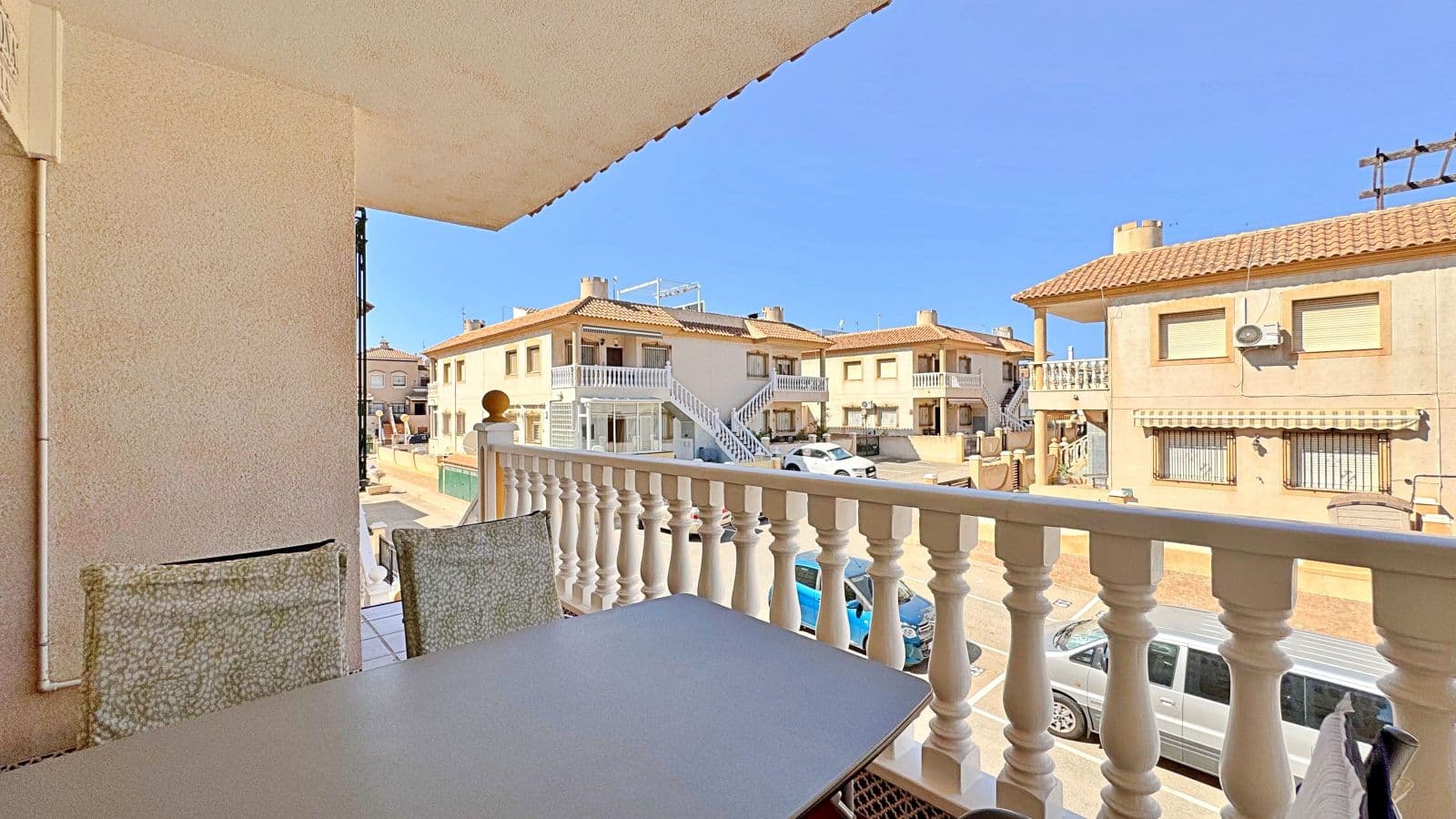 Apartamento Planta Media de 2 dormitorios en Orihuela Costa - 26