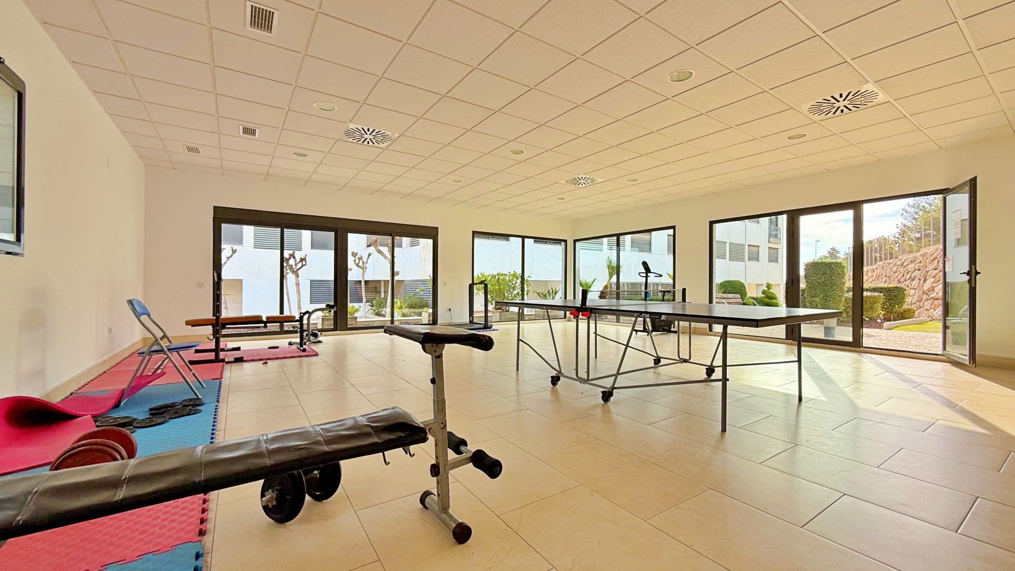Apartamento Planta Media de 2 dormitorios en Orihuela Costa - 33