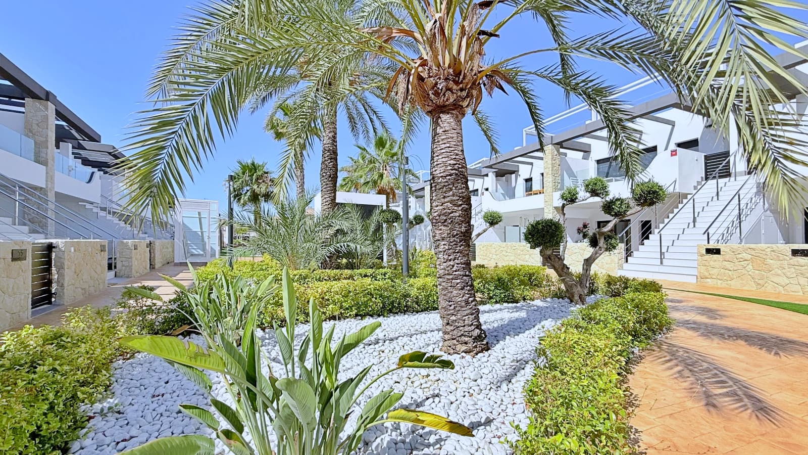 Ático de 2 dormitorios en Orihuela Costa - 38