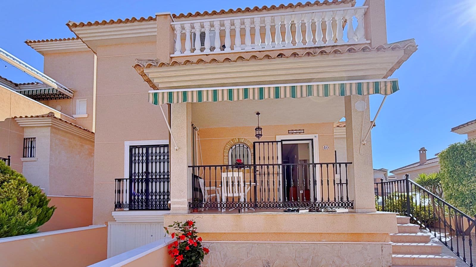 Villa - Chalet de 4 dormitorios en Orihuela - 10