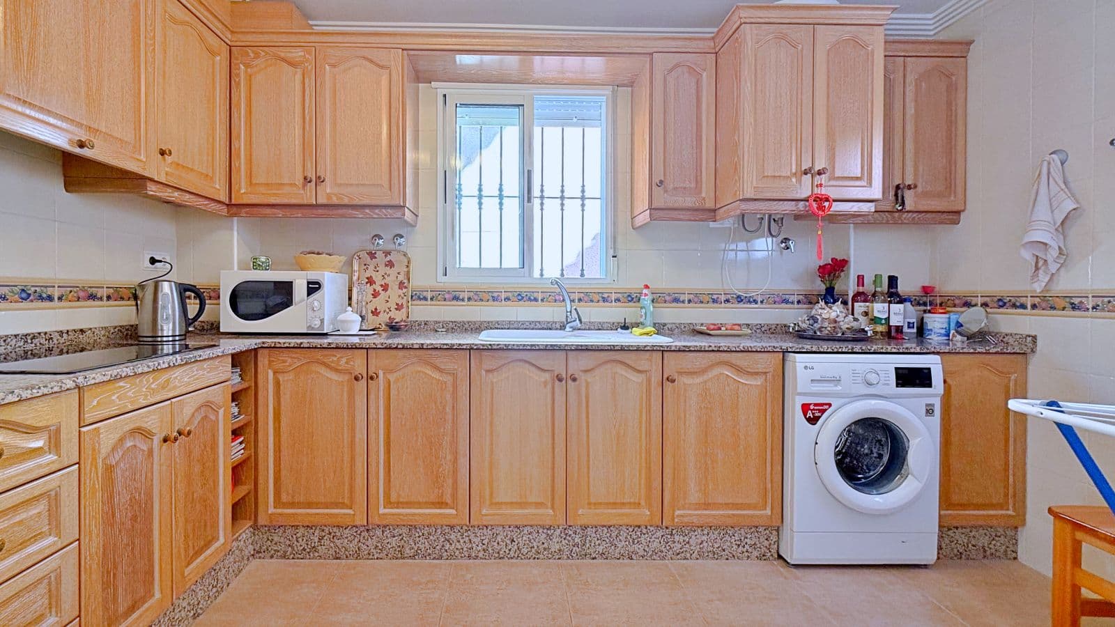 Villa - Chalet de 4 dormitorios en Orihuela - 13