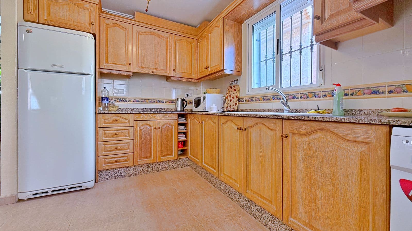 Villa - Chalet de 4 dormitorios en Orihuela - 16