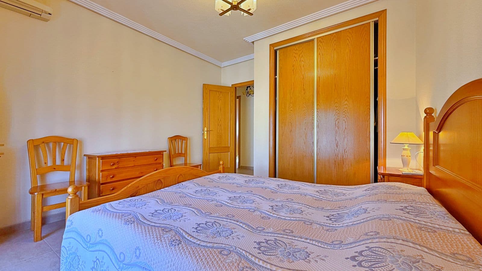 Villa - Chalet de 4 dormitorios en Orihuela - 29