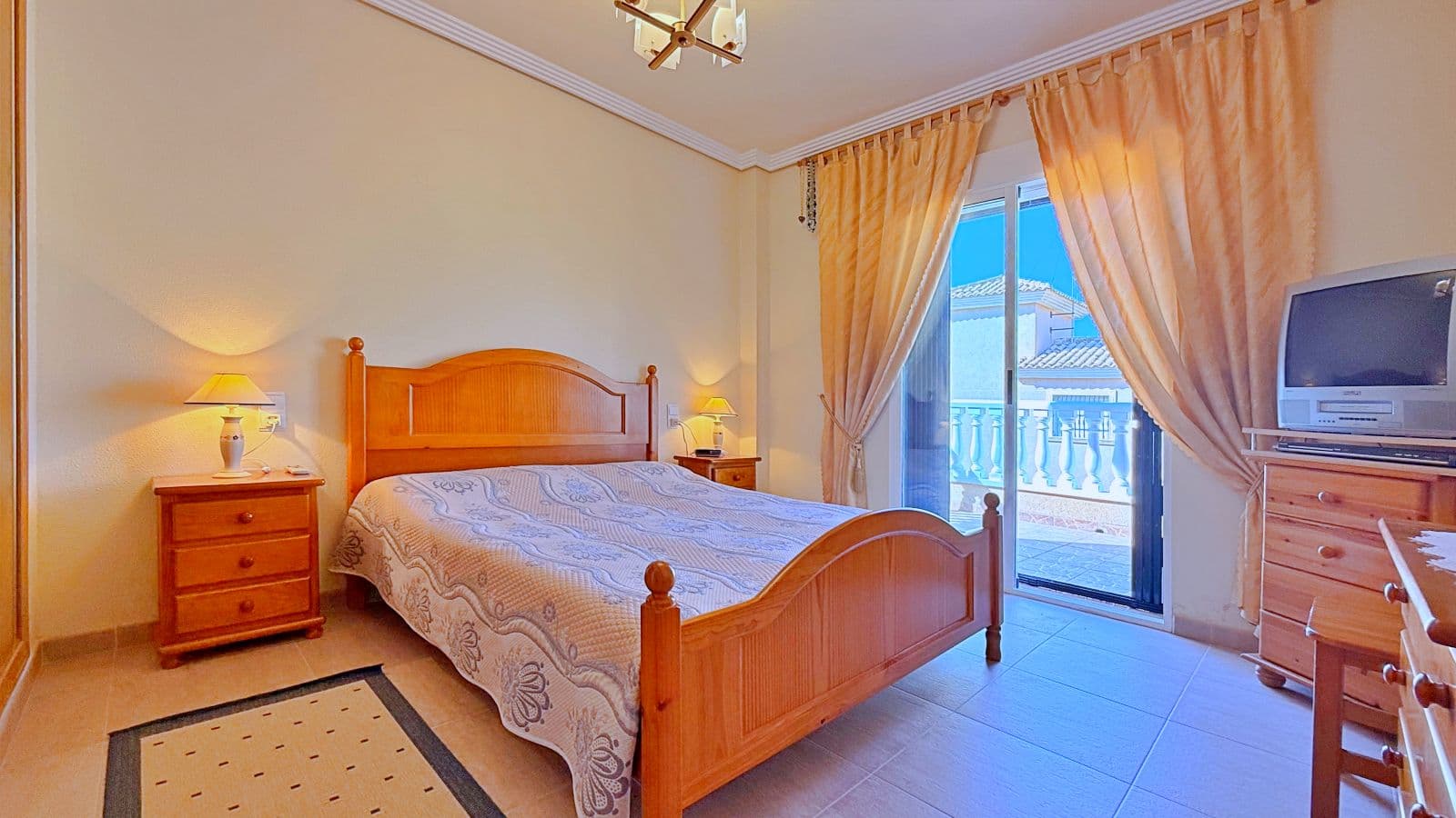 Villa - Chalet de 4 dormitorios en Orihuela - 28