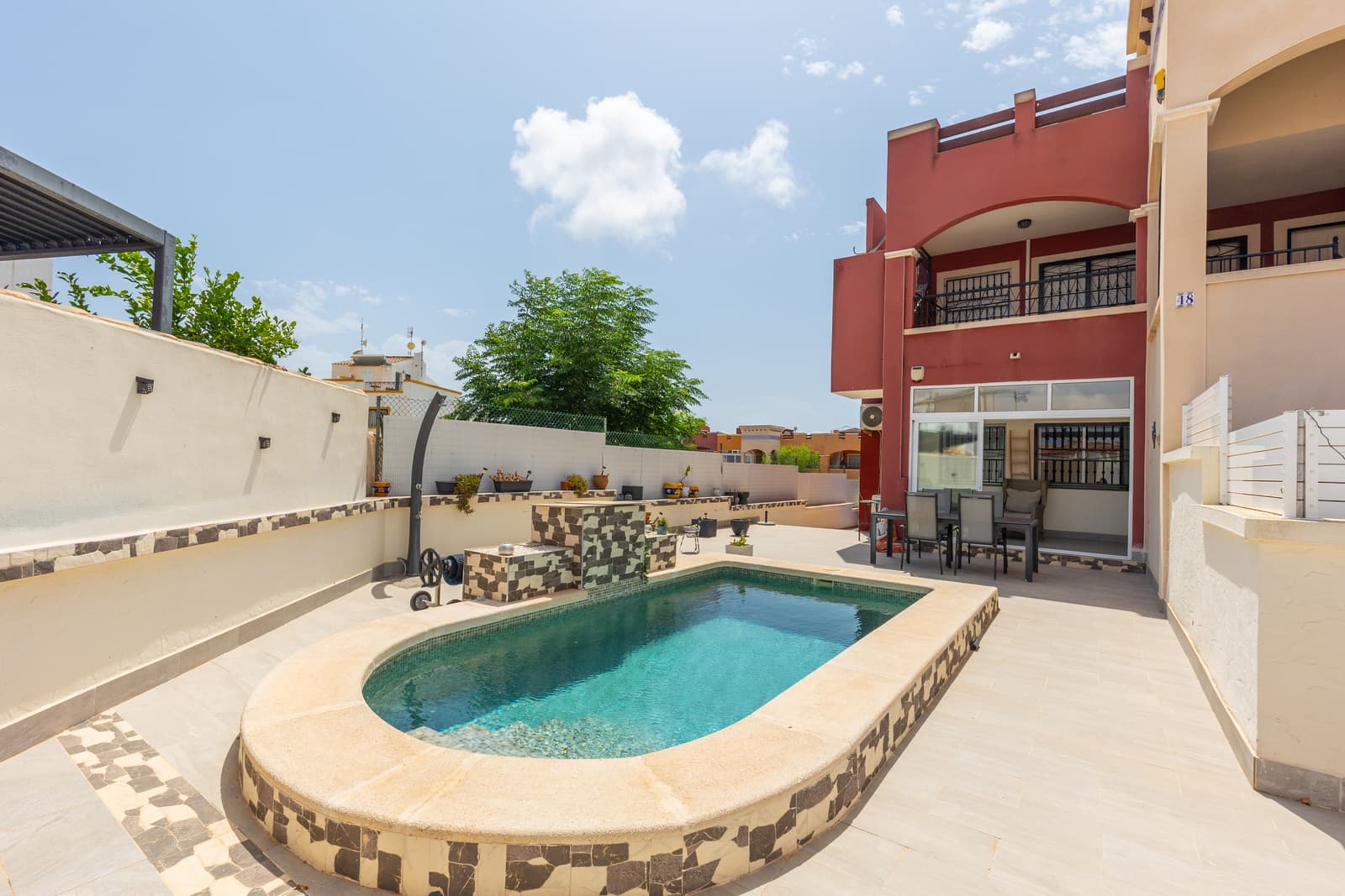 Apartamento Planta Media de 2 dormitorios en Orihuela Costa - 2