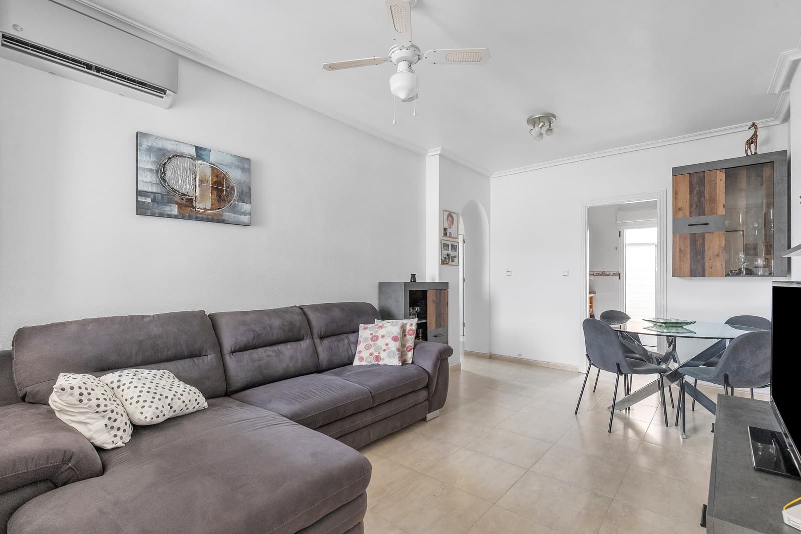 Apartamento Planta Media de 2 dormitorios en Orihuela Costa - 5