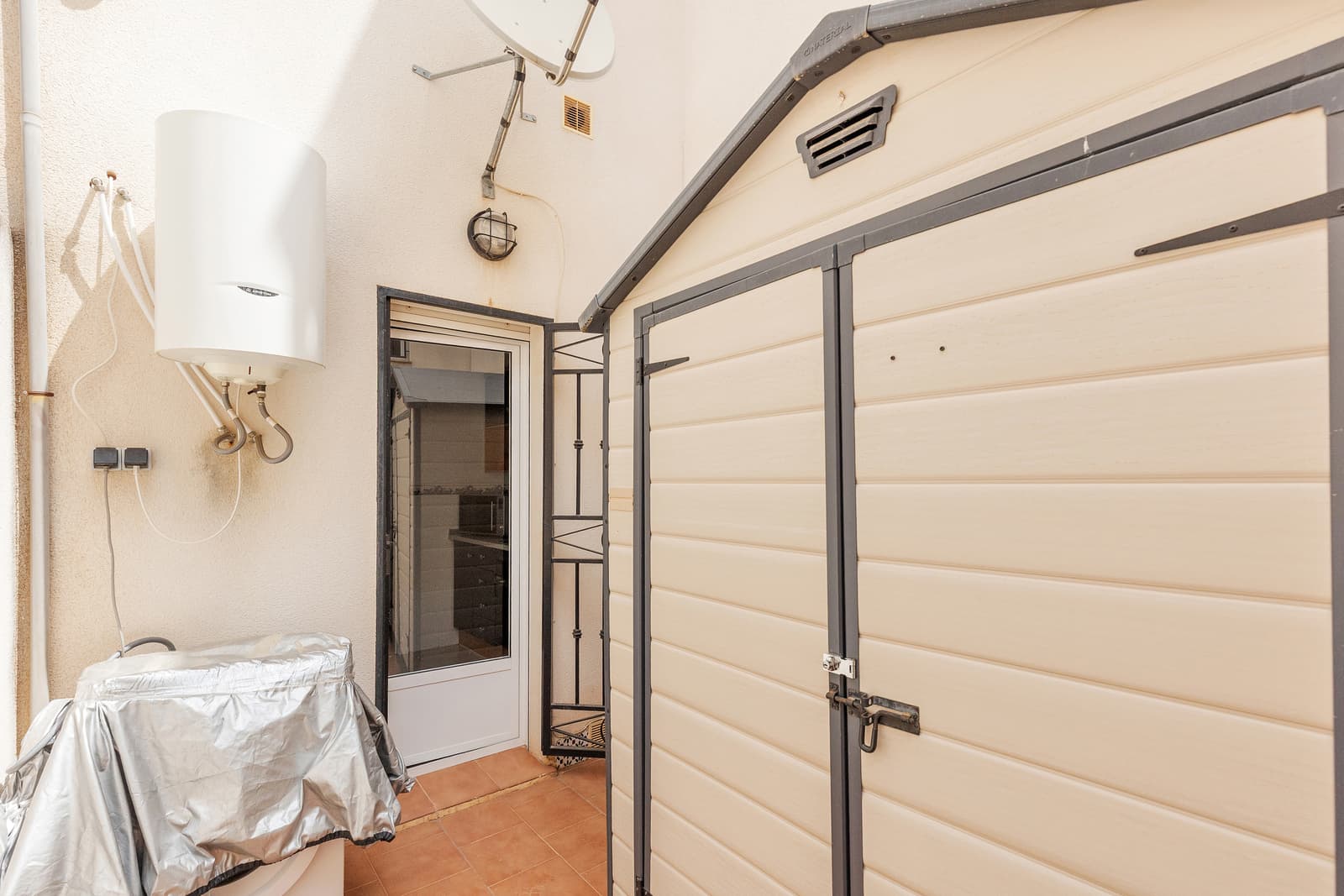 Apartamento Planta Media de 2 dormitorios en Orihuela Costa - 24