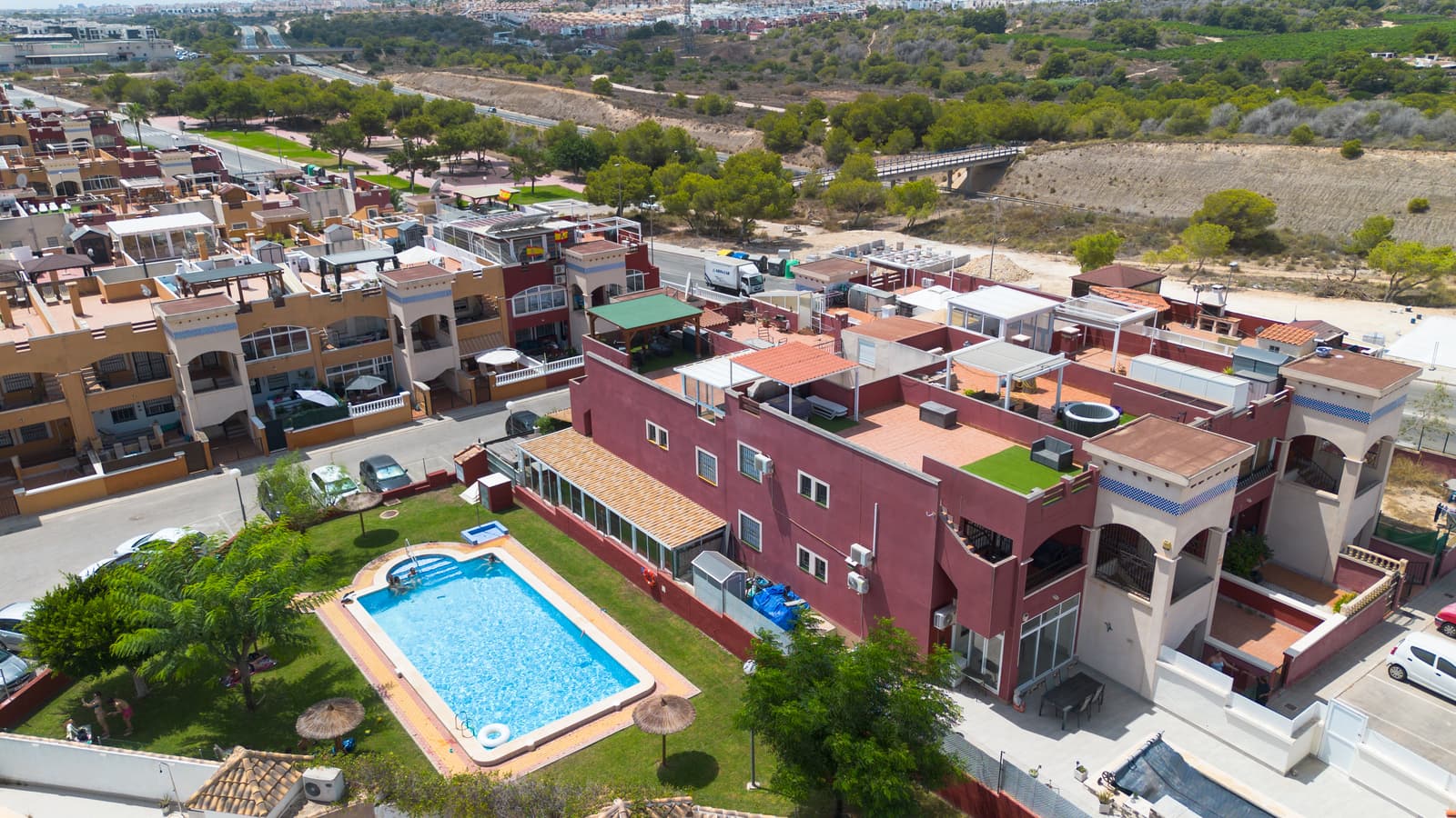 Apartamento Planta Media de 2 dormitorios en Orihuela Costa - 25