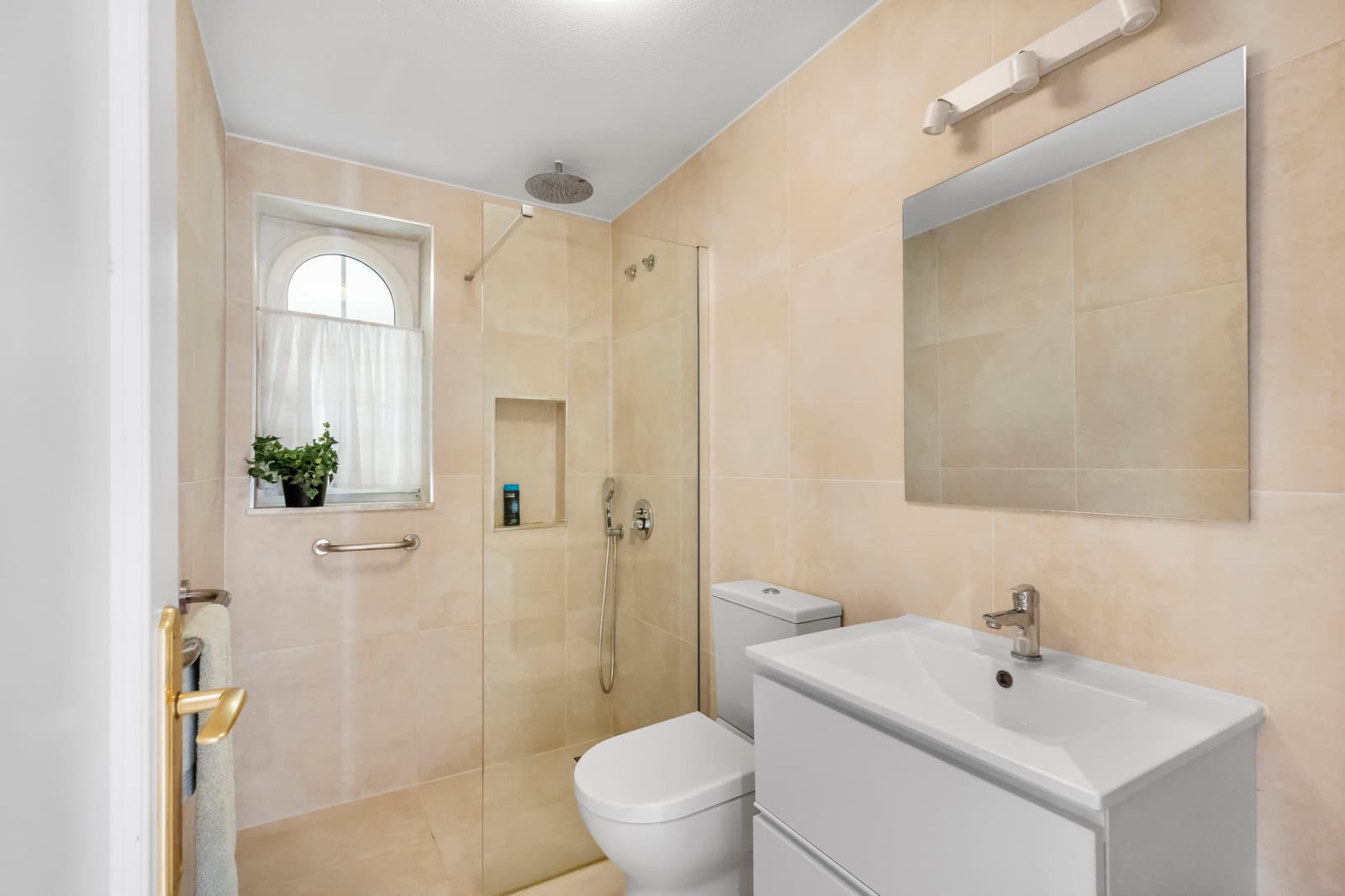 2 bed Middle Floor Apartment in Guardamar del Segura - 22