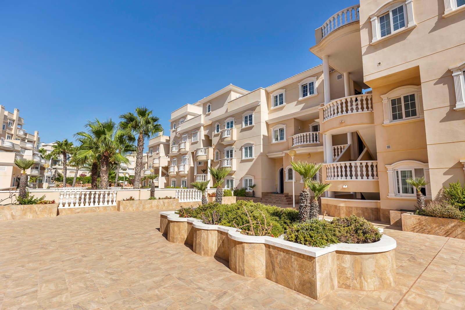 2 bed Middle Floor Apartment in Guardamar del Segura - 30