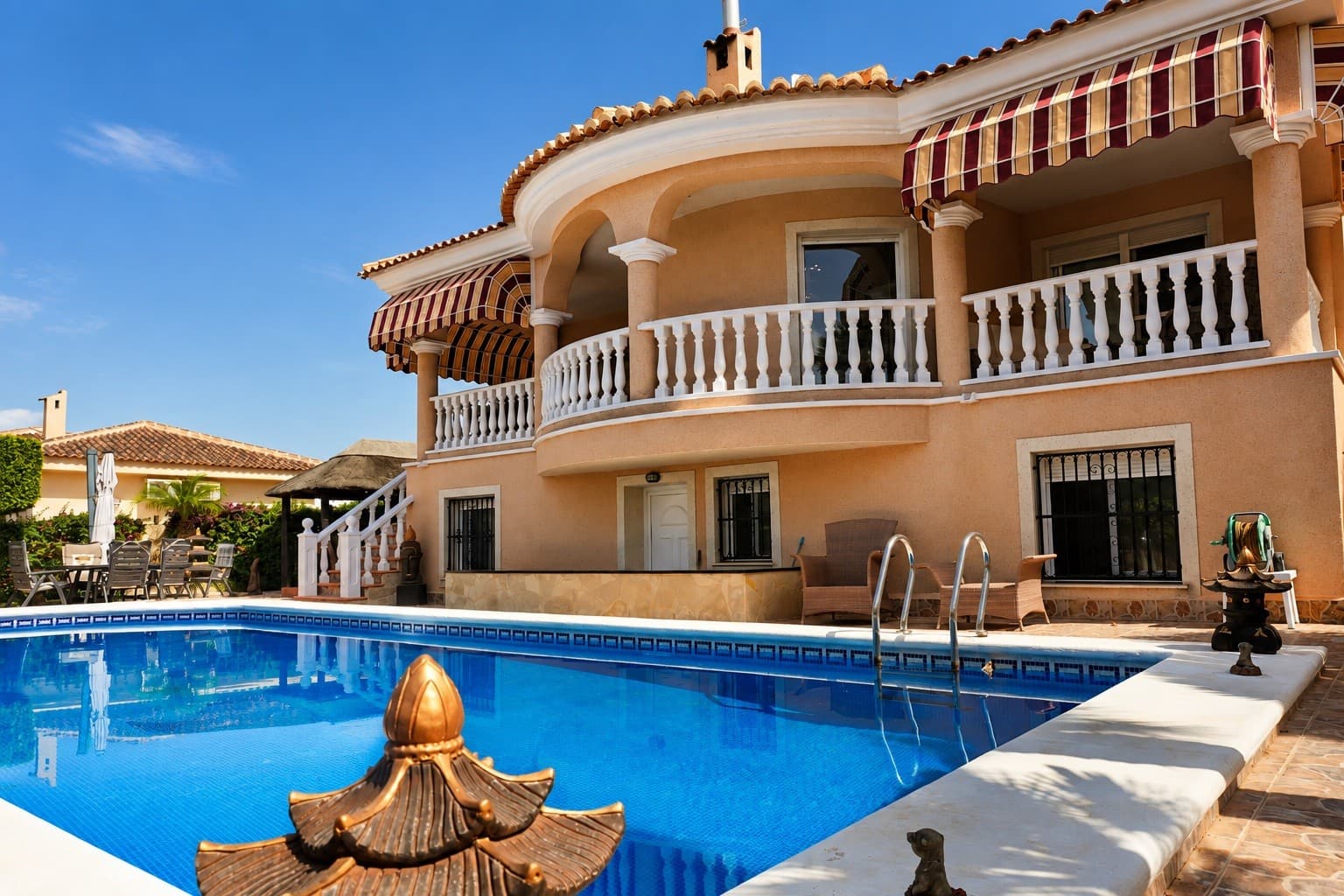 Villa - Chalet de 4 dormitorios en Rojales - 1