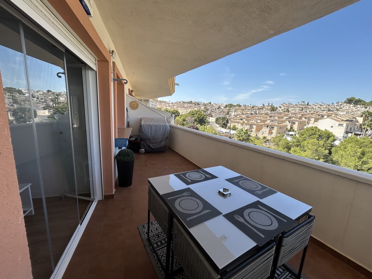 2 bed Middle Floor Apartment in Villamartin - 23