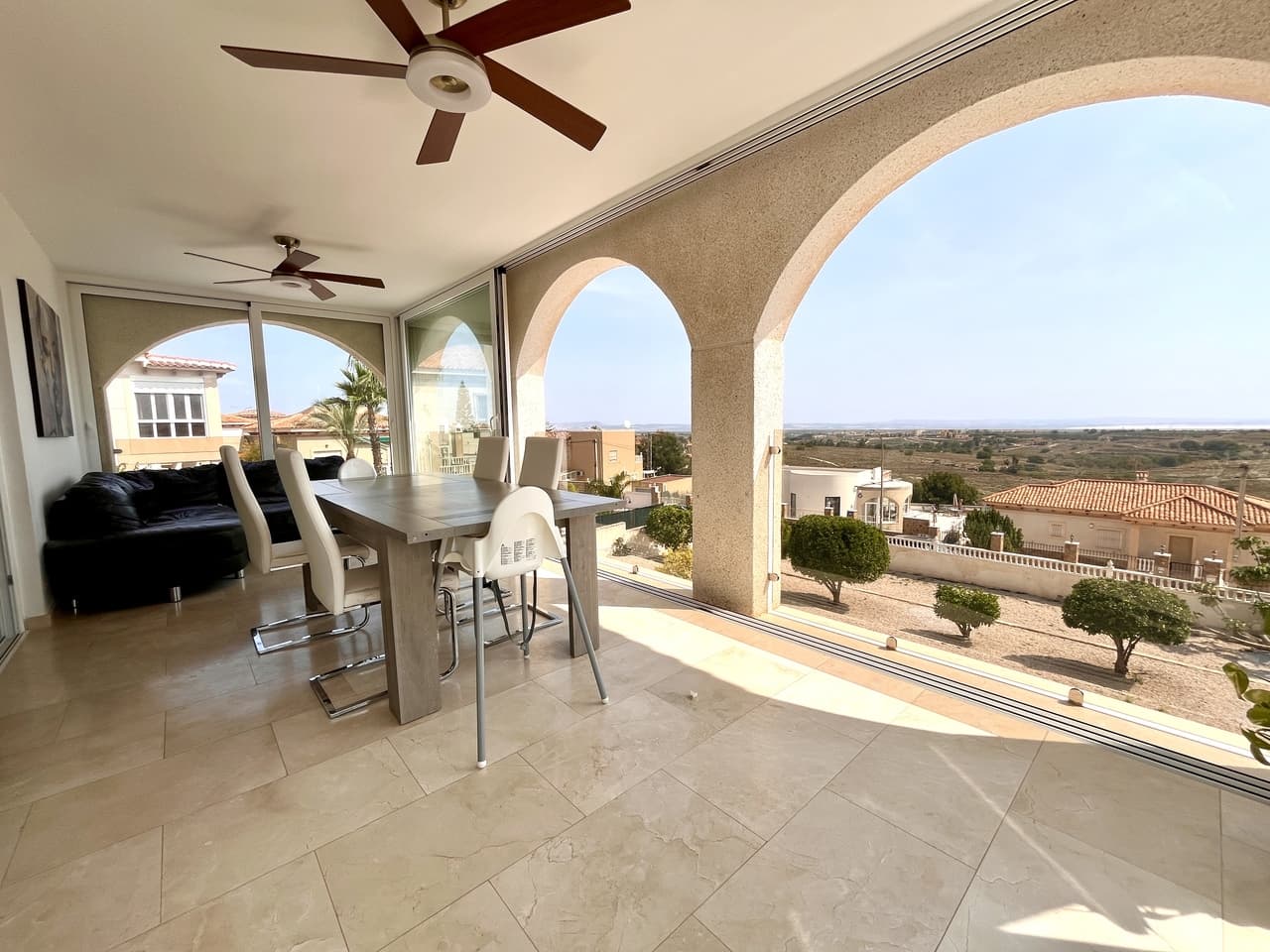 Vrijstaande Villa met 5 slaapkamers in San Miguel de Salinas - 8