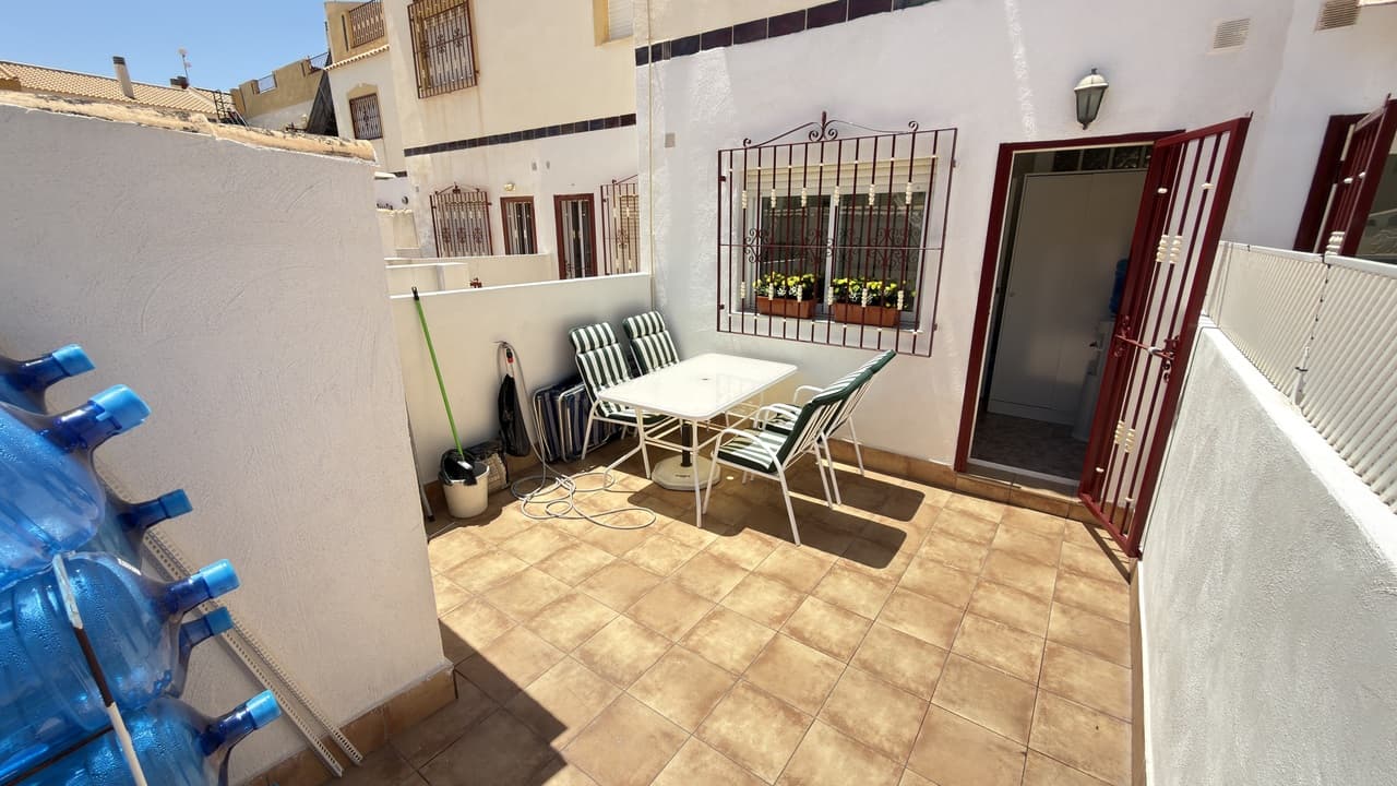 Geschakelde Woning met 3 slaapkamers in La Zenia - 18
