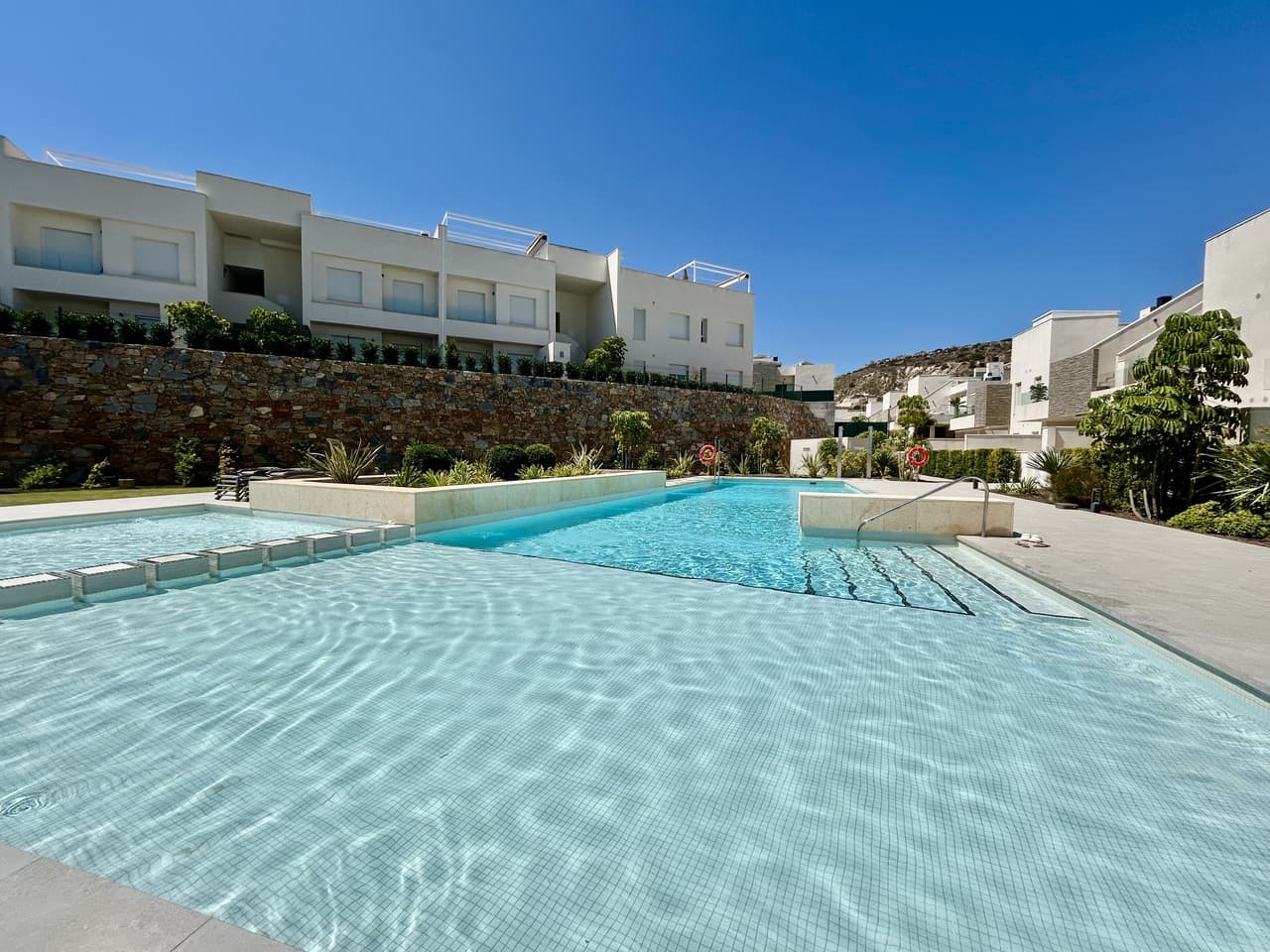 Apartamento Planta Media de 3 dormitorios en La Finca Golf - 2
