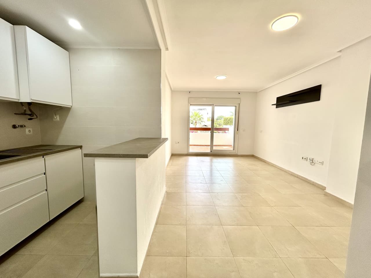 Apartamento Planta Media de 2 dormitorios en Villamartin - 5
