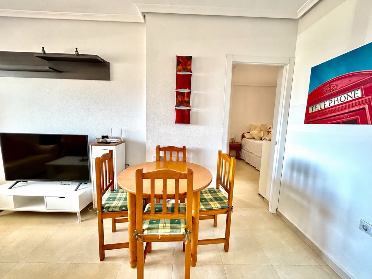 2 bed Middle Floor Apartment in Villamartin - 8