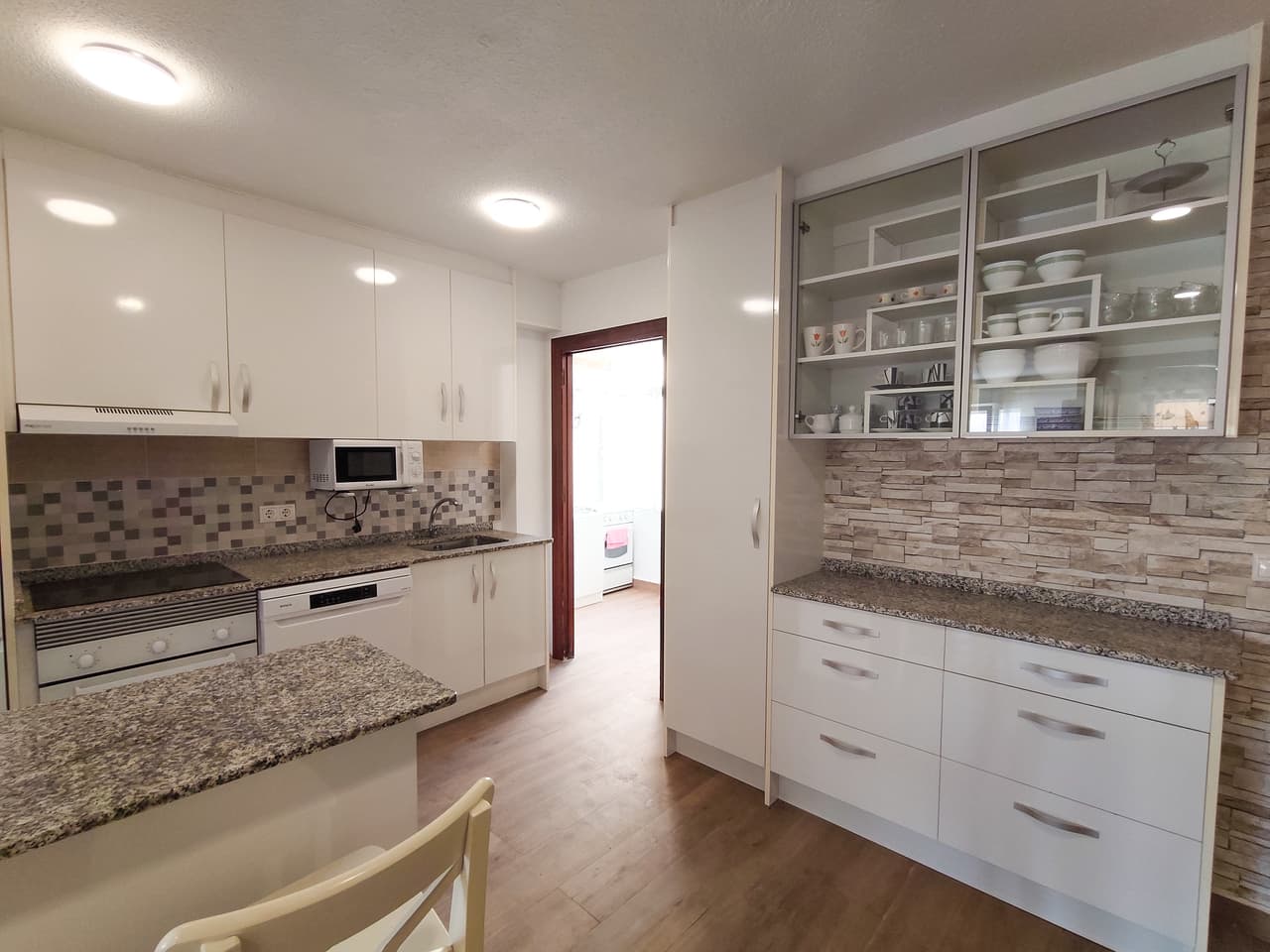 Tussenverdieping Appartement met 3 slaapkamers in Benijofar - 9