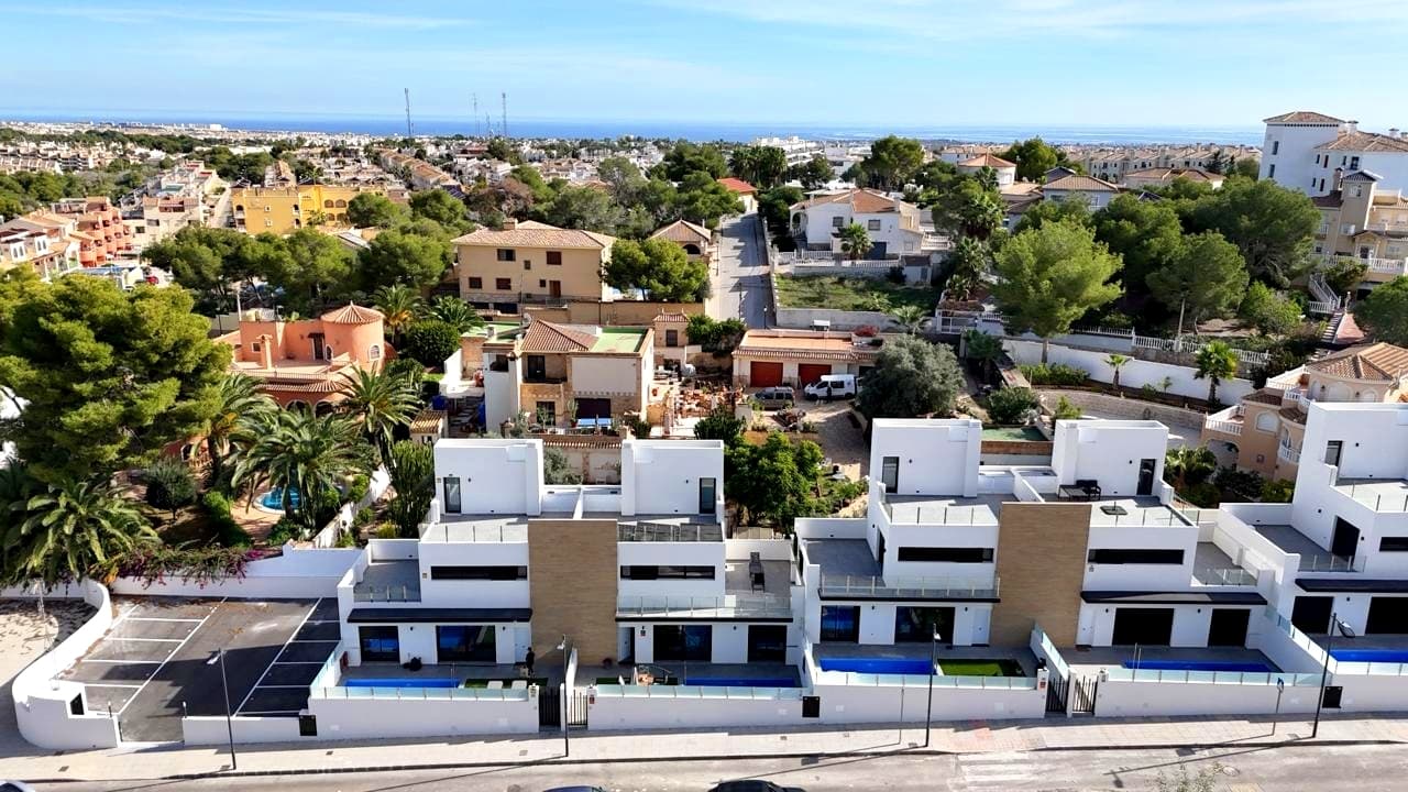 Vrijstaande Villa met 2 slaapkamers in Villamartin - 4