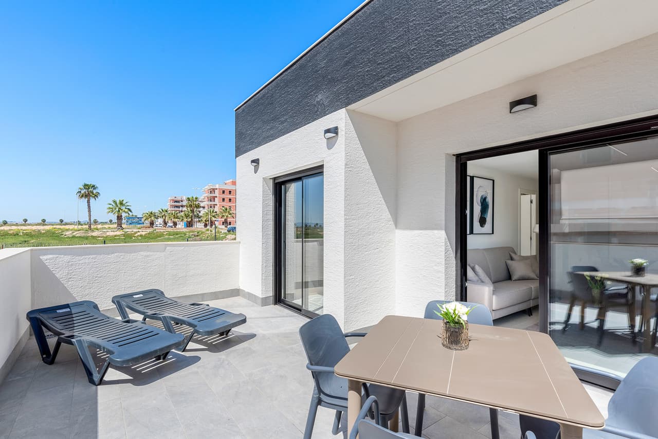 Apartamento Planta Media de 2 dormitorios en Guardamar del Segura - 16